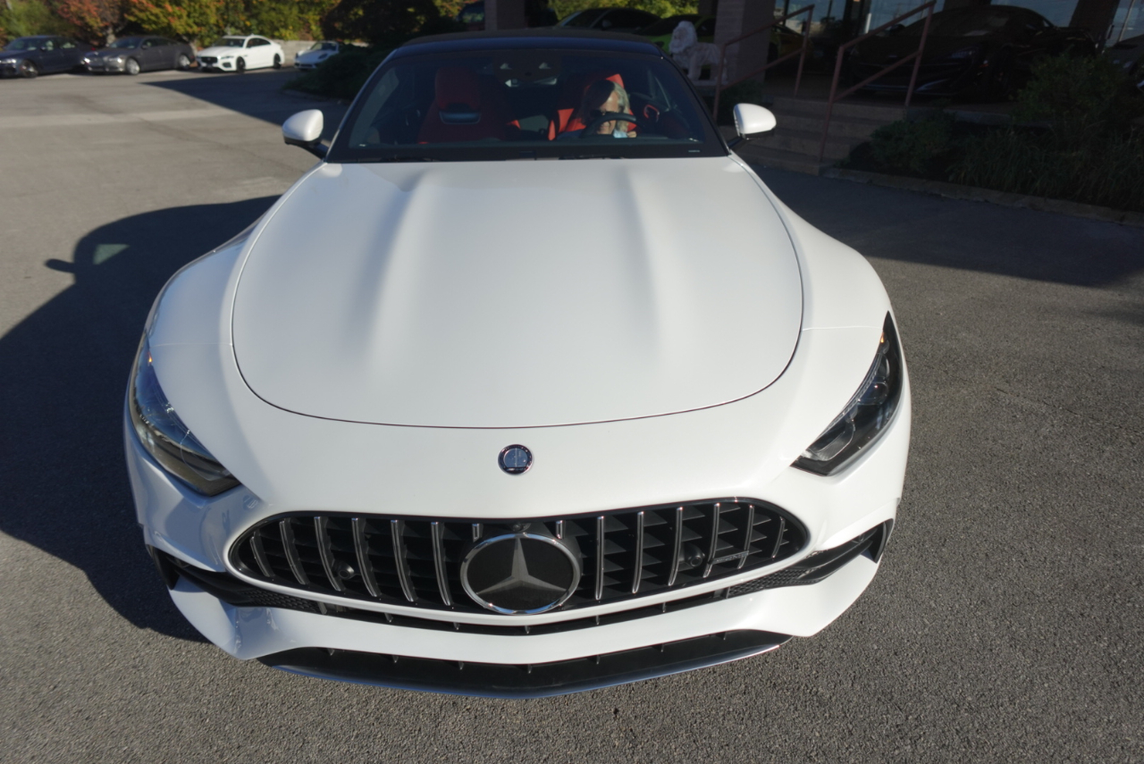 2023 Mercedes Benz SL AMG 43 photo 4