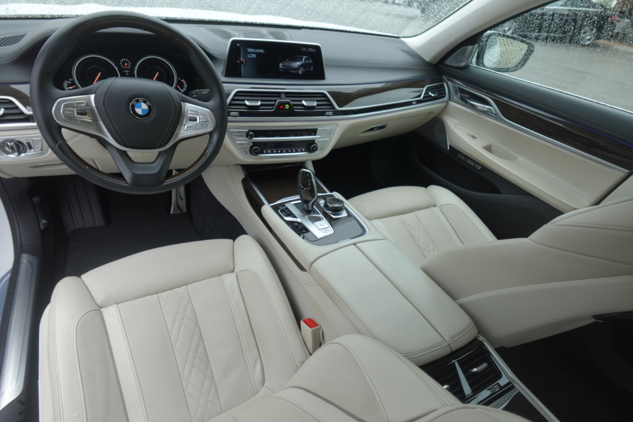 BMW 7-Series 750i 2017 BMW 7-Series 750i 2017