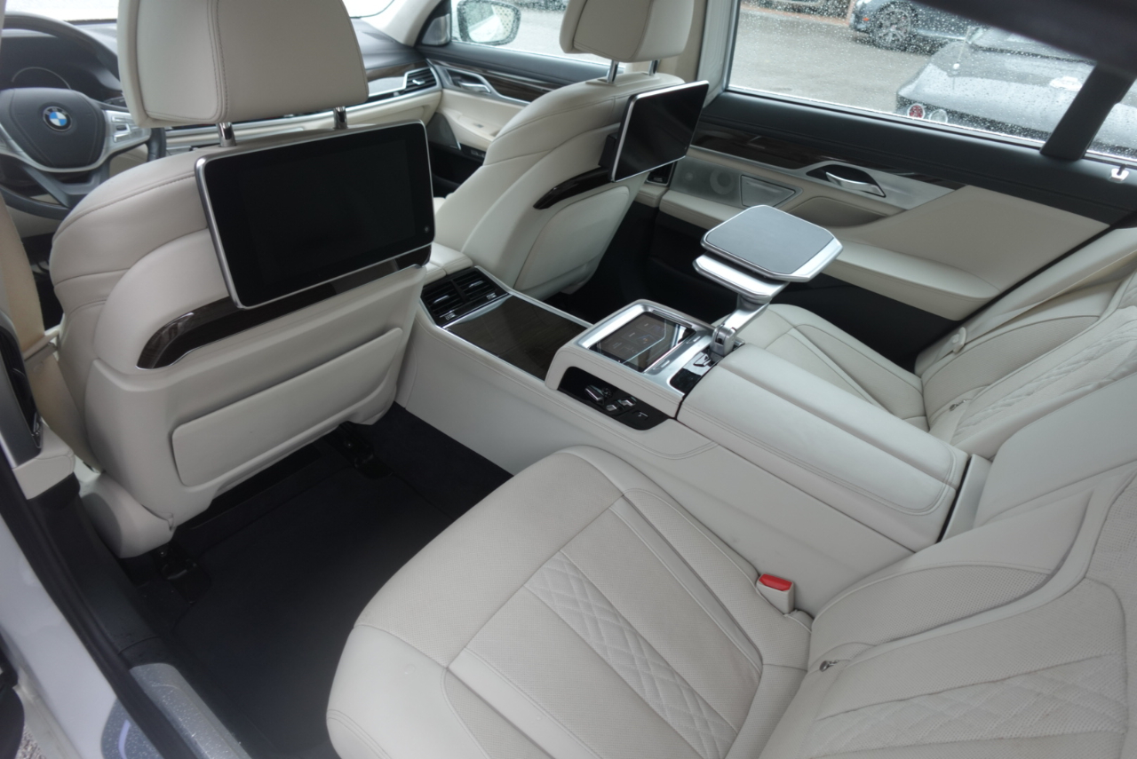 BMW 7-Series 750i 2017 BMW 7-Series 750i 2017