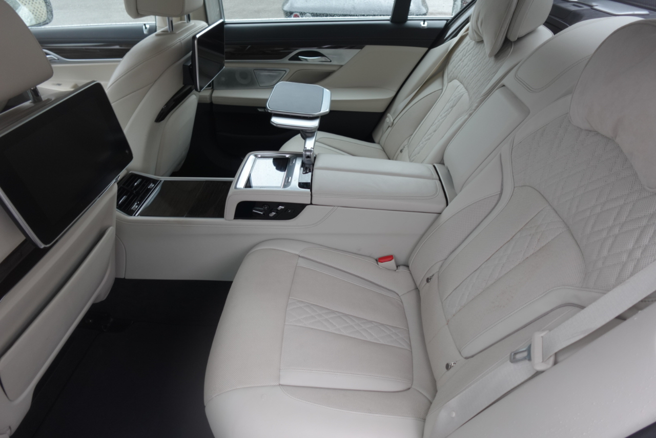 BMW 7-Series 750i 2017 BMW 7-Series 750i 2017