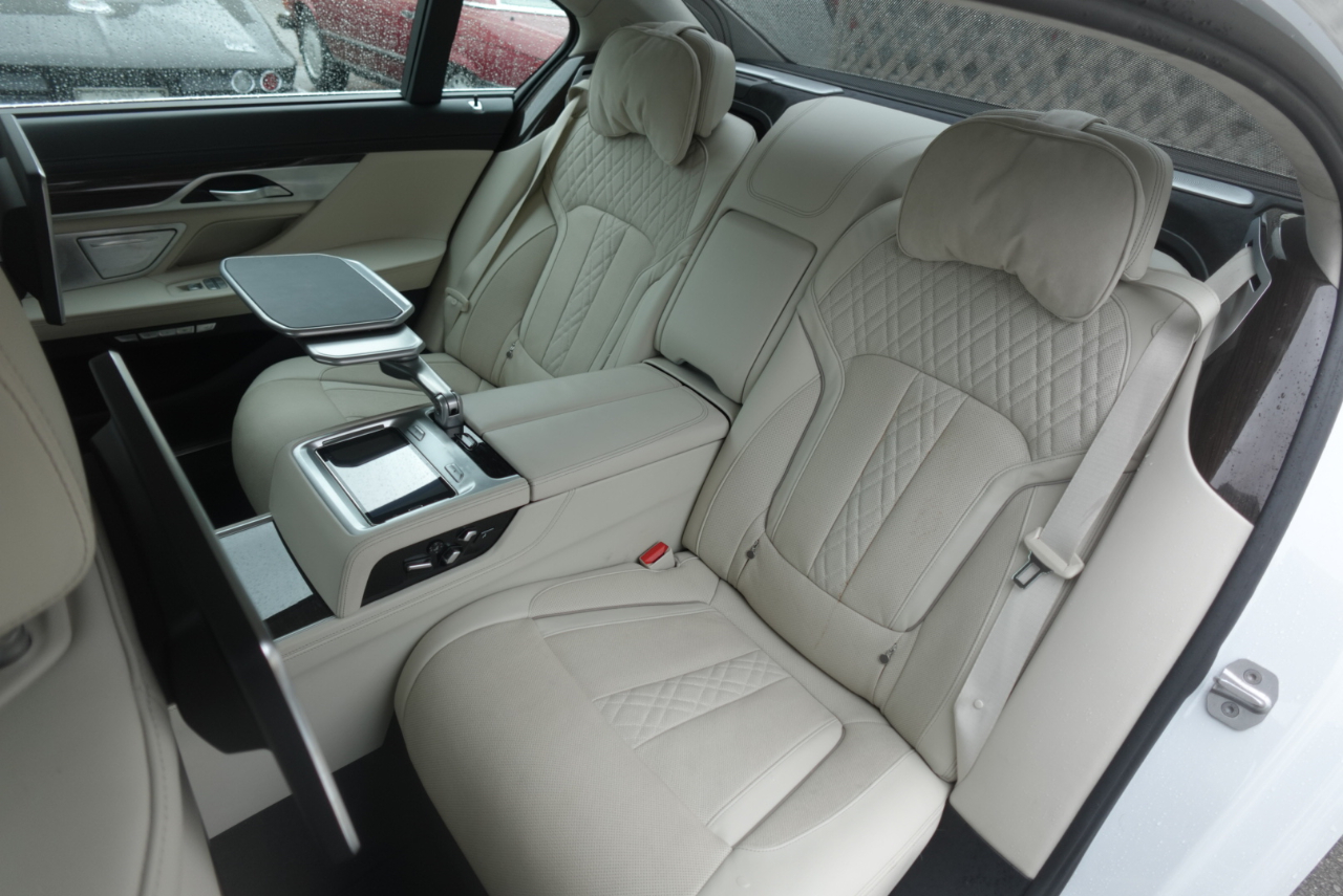 BMW 7-Series 750i 2017 BMW 7-Series 750i 2017