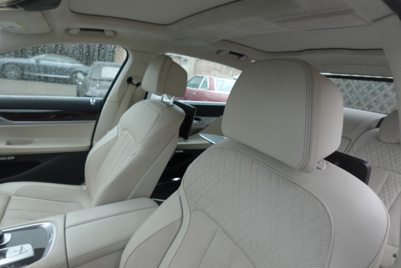 BMW 7-Series 750i 2017 BMW 7-Series 750i 2017
