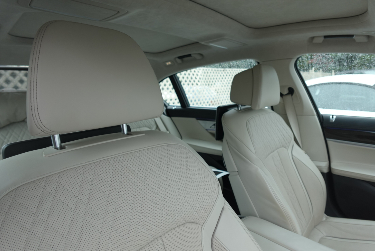 BMW 7-Series 750i 2017 BMW 7-Series 750i 2017