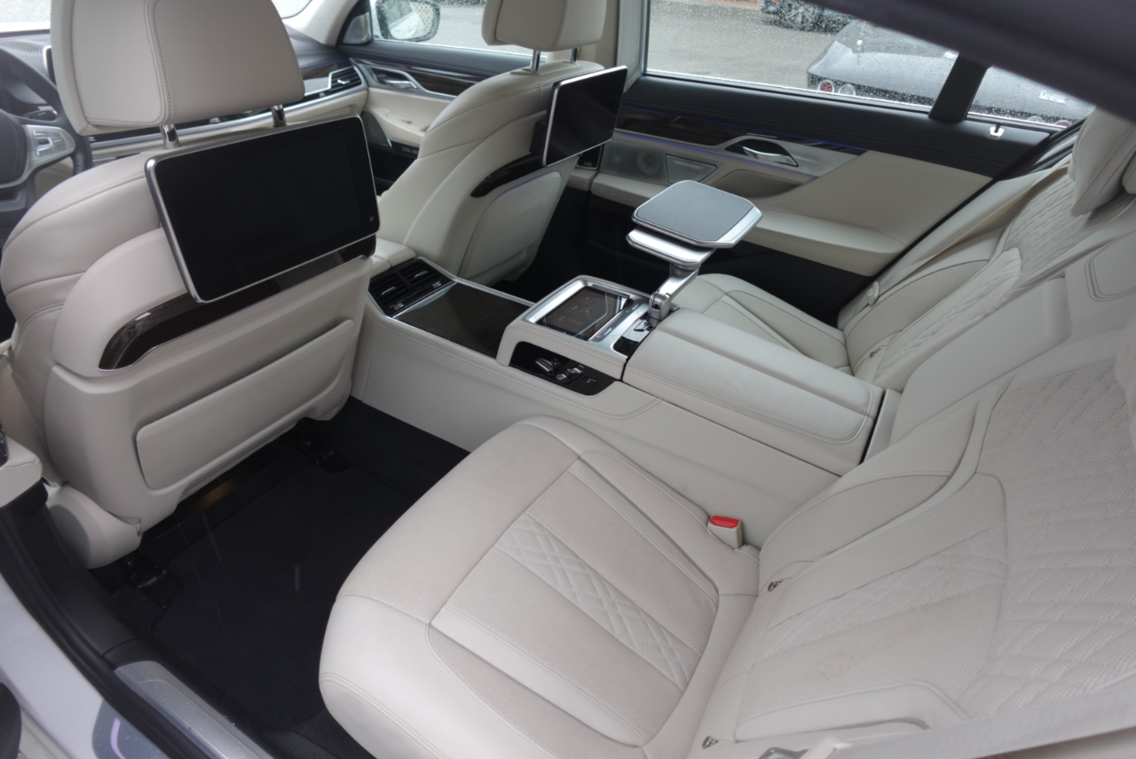 BMW 7-Series 750i 2017 BMW 7-Series 750i 2017