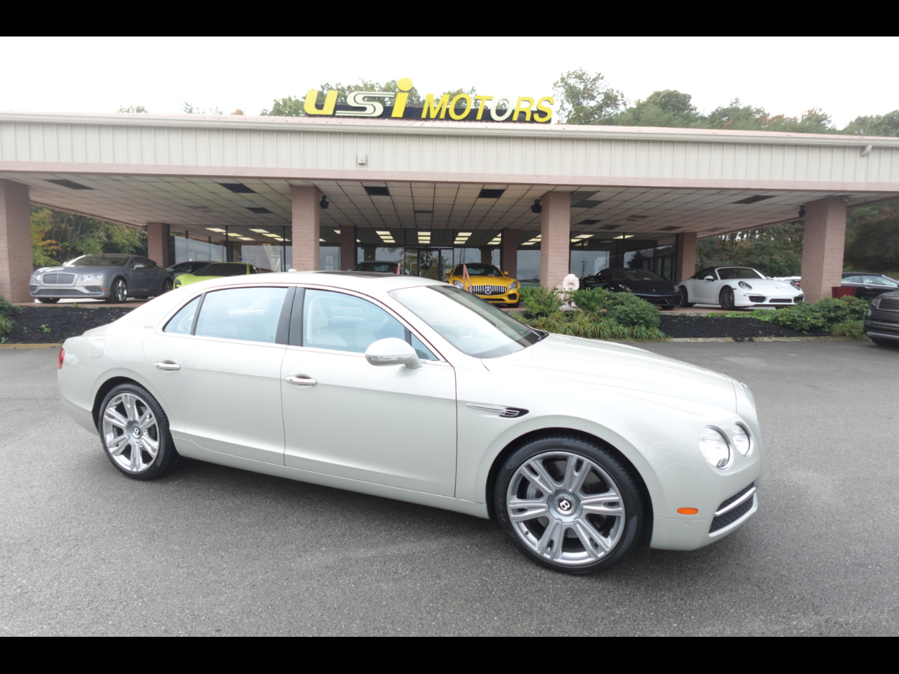 Bentley Continental Flying Spur Sedan 2014 Bentley Continental Flying Spur Sedan 2014