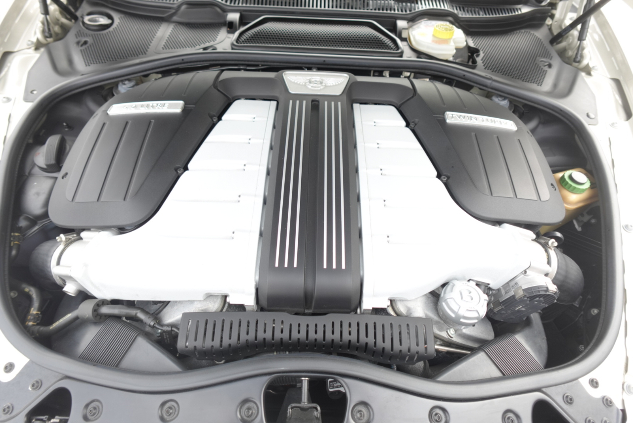 Bentley Continental Flying Spur Sedan 2014 Bentley Continental Flying Spur Sedan 2014