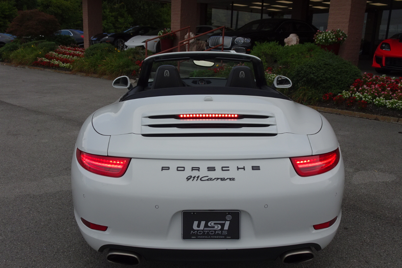 Porsche 911 Carrera Cabriolet 2015