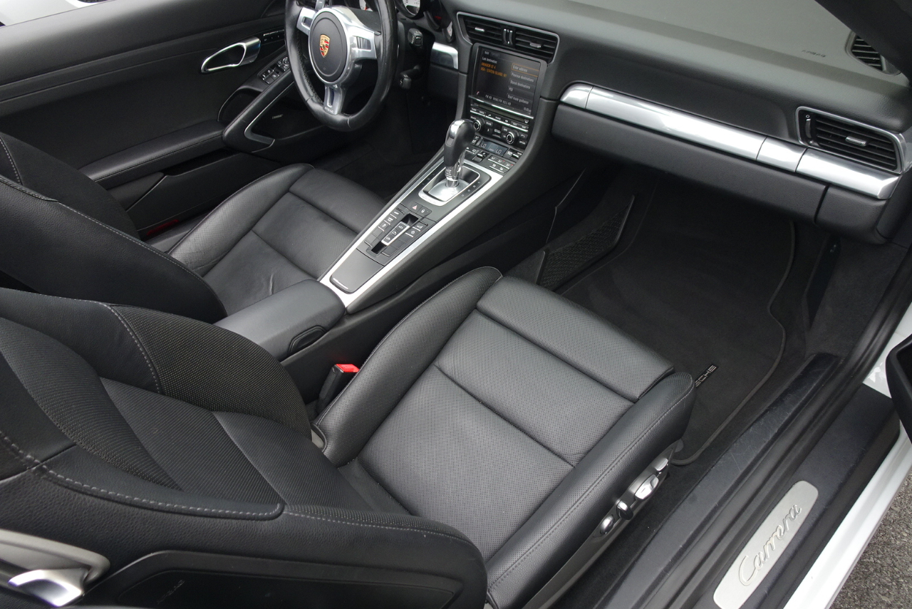 Porsche 911 Carrera Cabriolet 2015