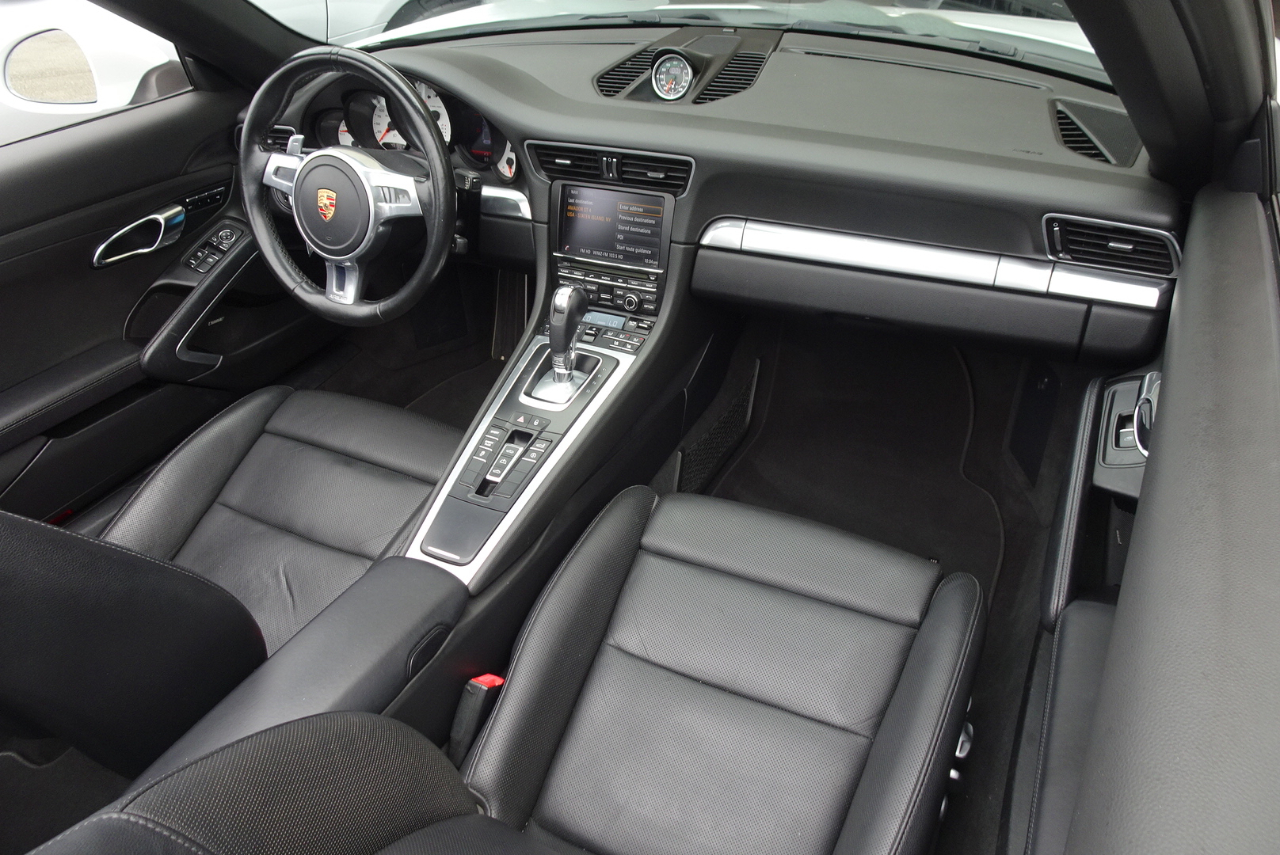 Porsche 911 Carrera Cabriolet 2015