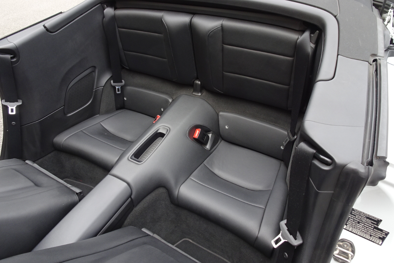 Porsche 911 Carrera Cabriolet 2015