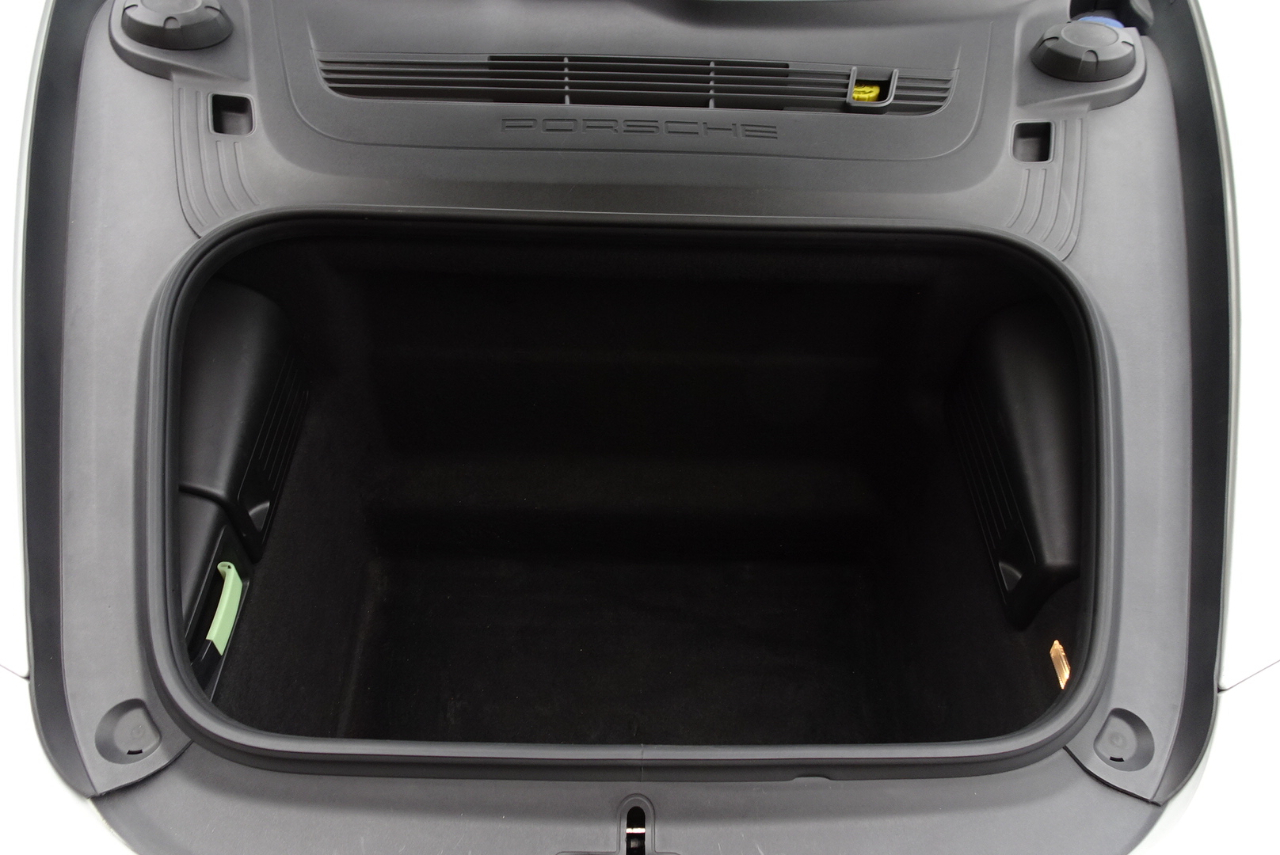 Porsche 911 Carrera Cabriolet 2015