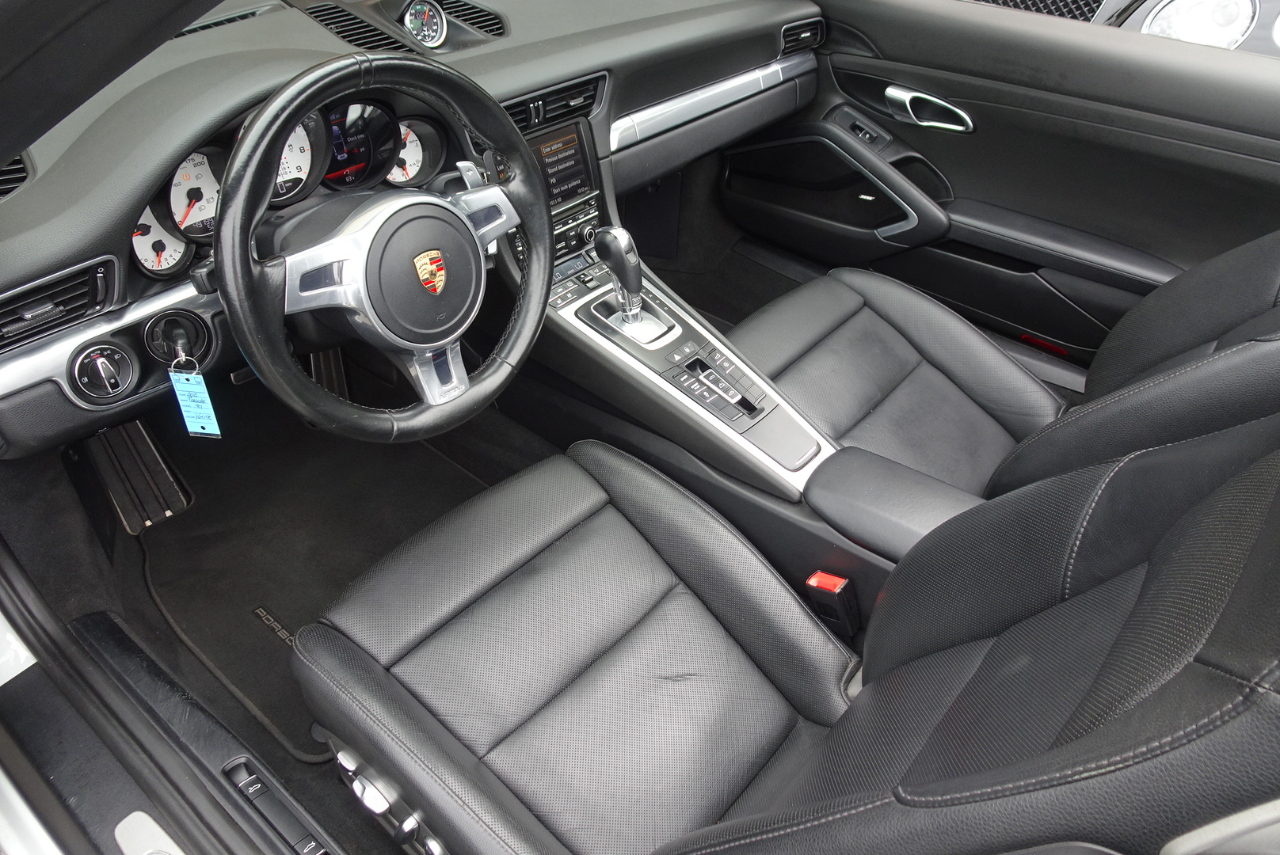 Porsche 911 Carrera Cabriolet 2015