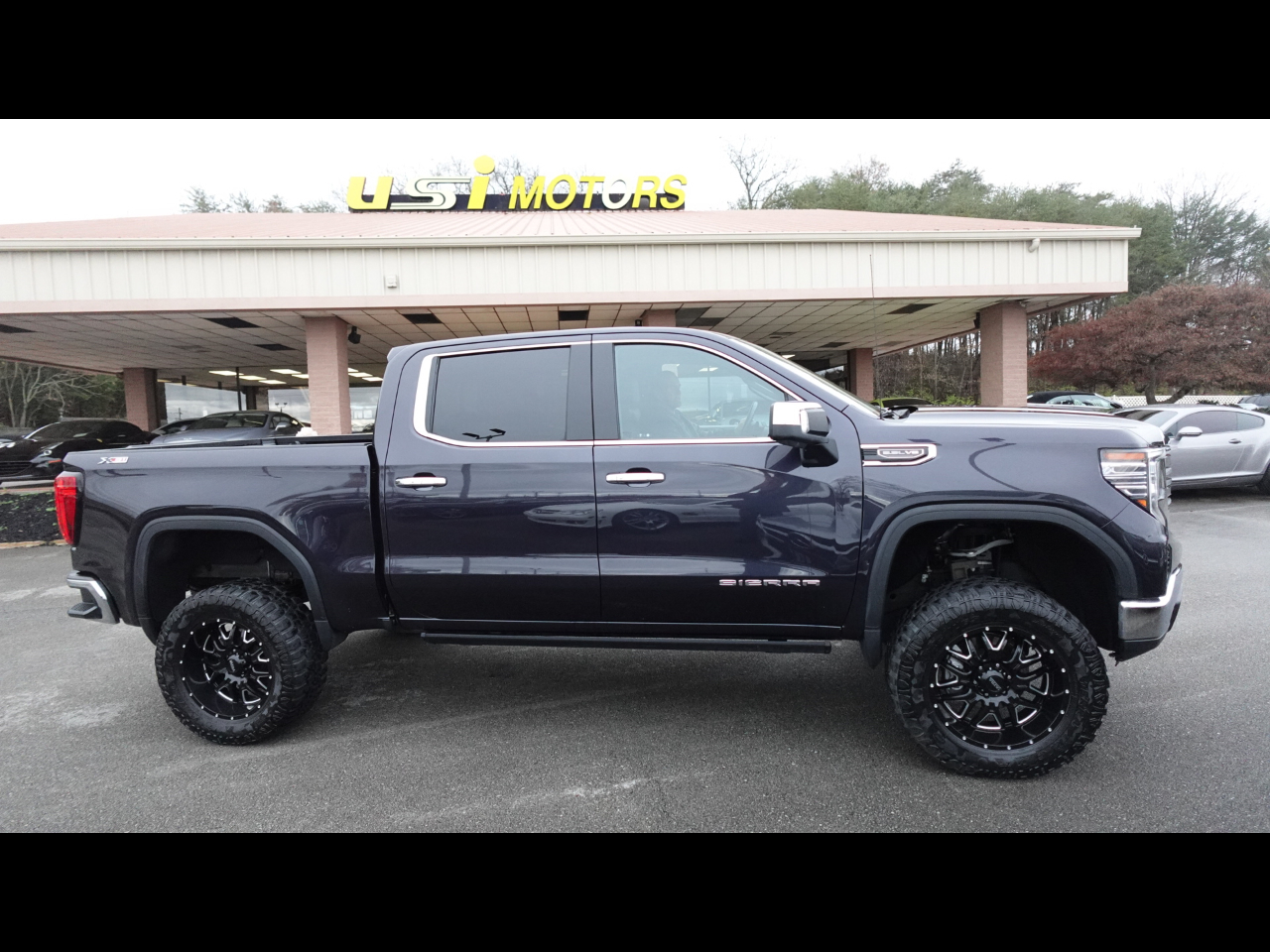 2022 GMC Sierra 1500 SLT Crew Cab 4WD