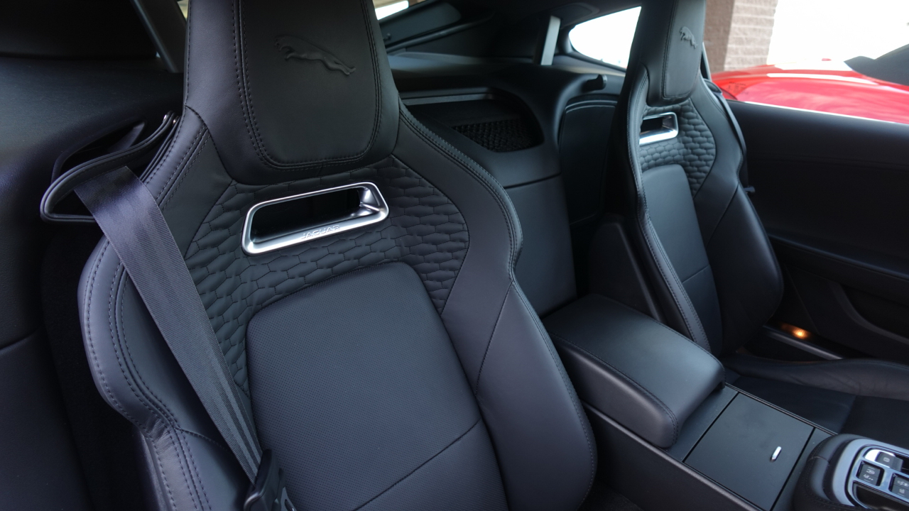 Jaguar F-Type P300 Coupe 2021