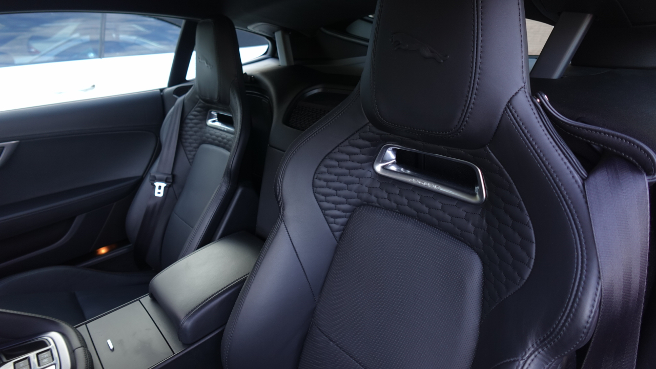 Jaguar F-Type P300 Coupe 2021