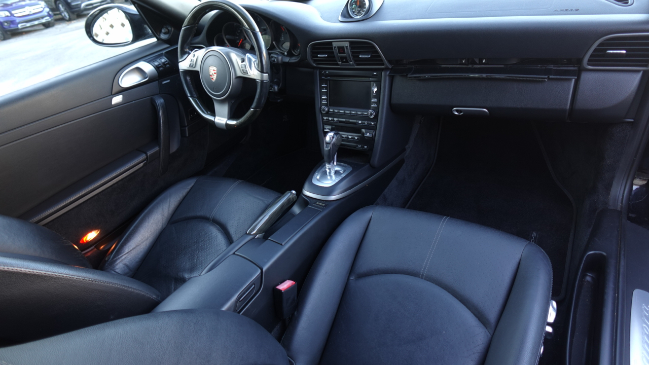 Porsche 911 Carrera 2010