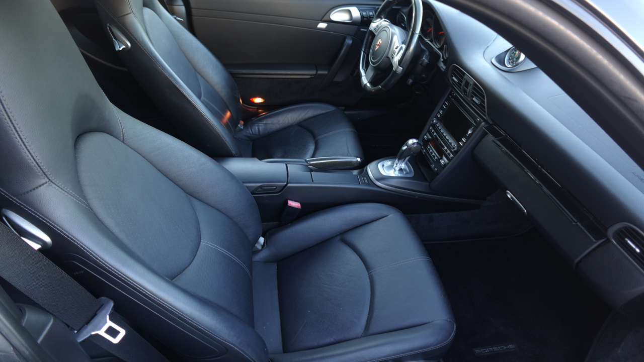 Porsche 911 Carrera 2010