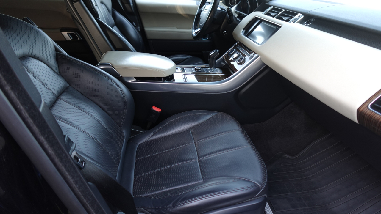 Land Rover Range Rover Sport 3.0L V6 Supercharged SE 2014