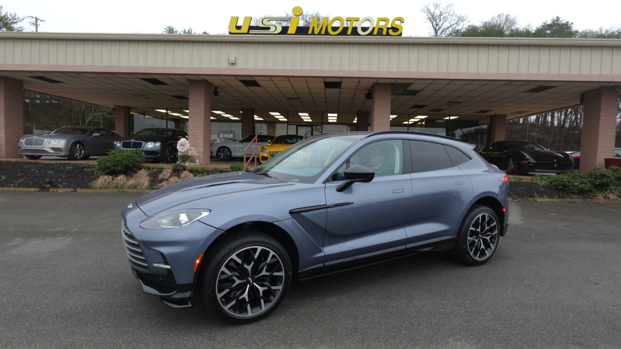 Aston Martin DBX 707 2024