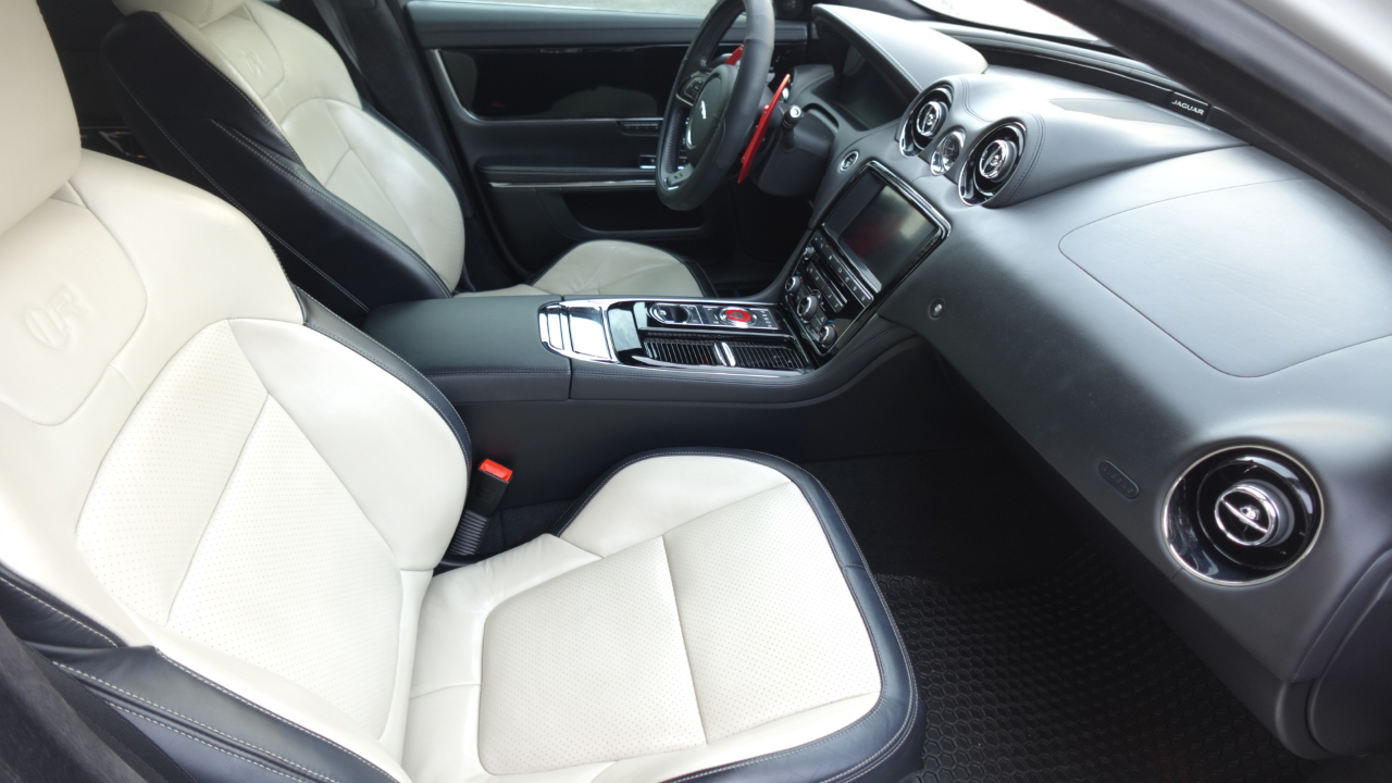 Jaguar XJ-Series XJR LWB 2016