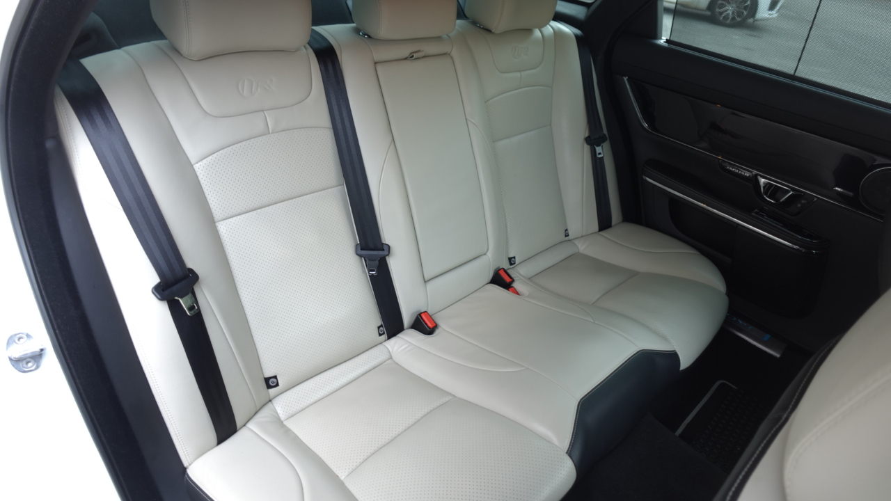 Jaguar XJ-Series XJR LWB 2016