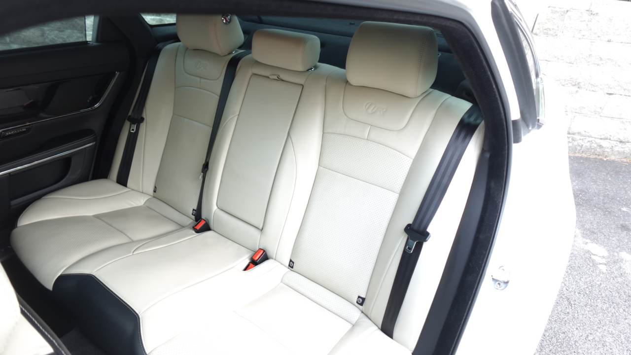 Jaguar XJ-Series XJR LWB 2016