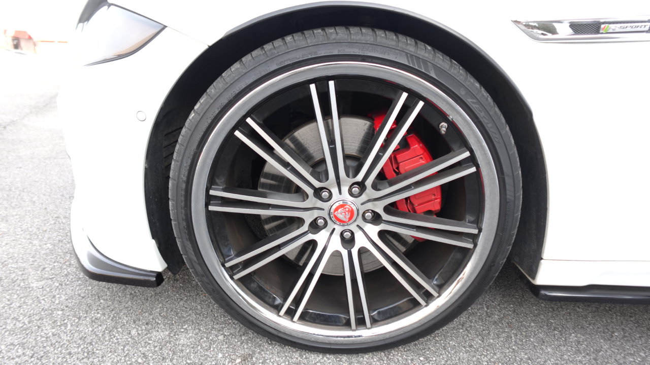 Jaguar XJ-Series XJR LWB 2016