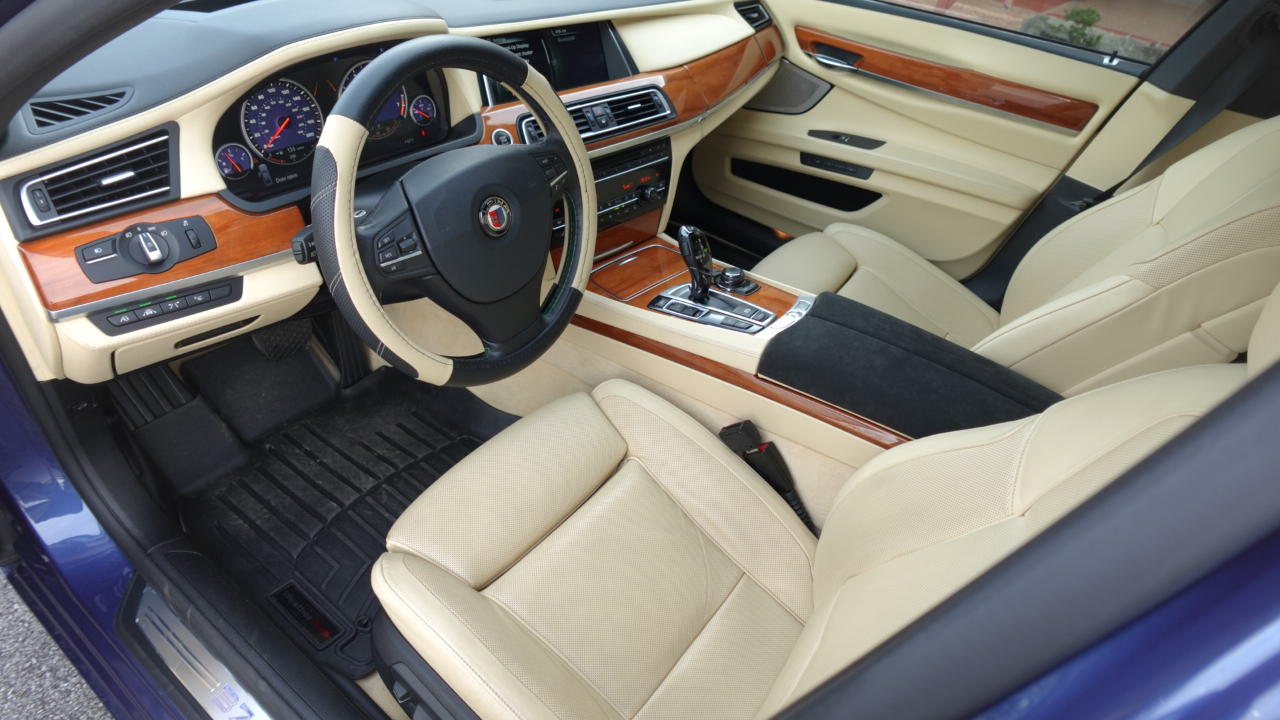 BMW 7-Series 750Li 2013