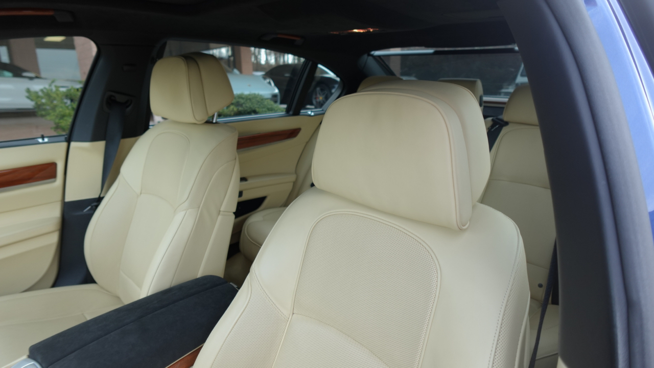 BMW 7-Series 750Li 2013