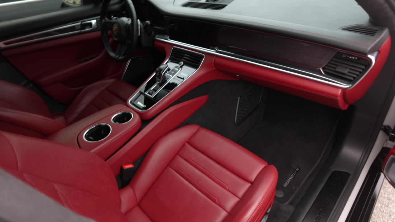 Porsche Panamera GTS 2022