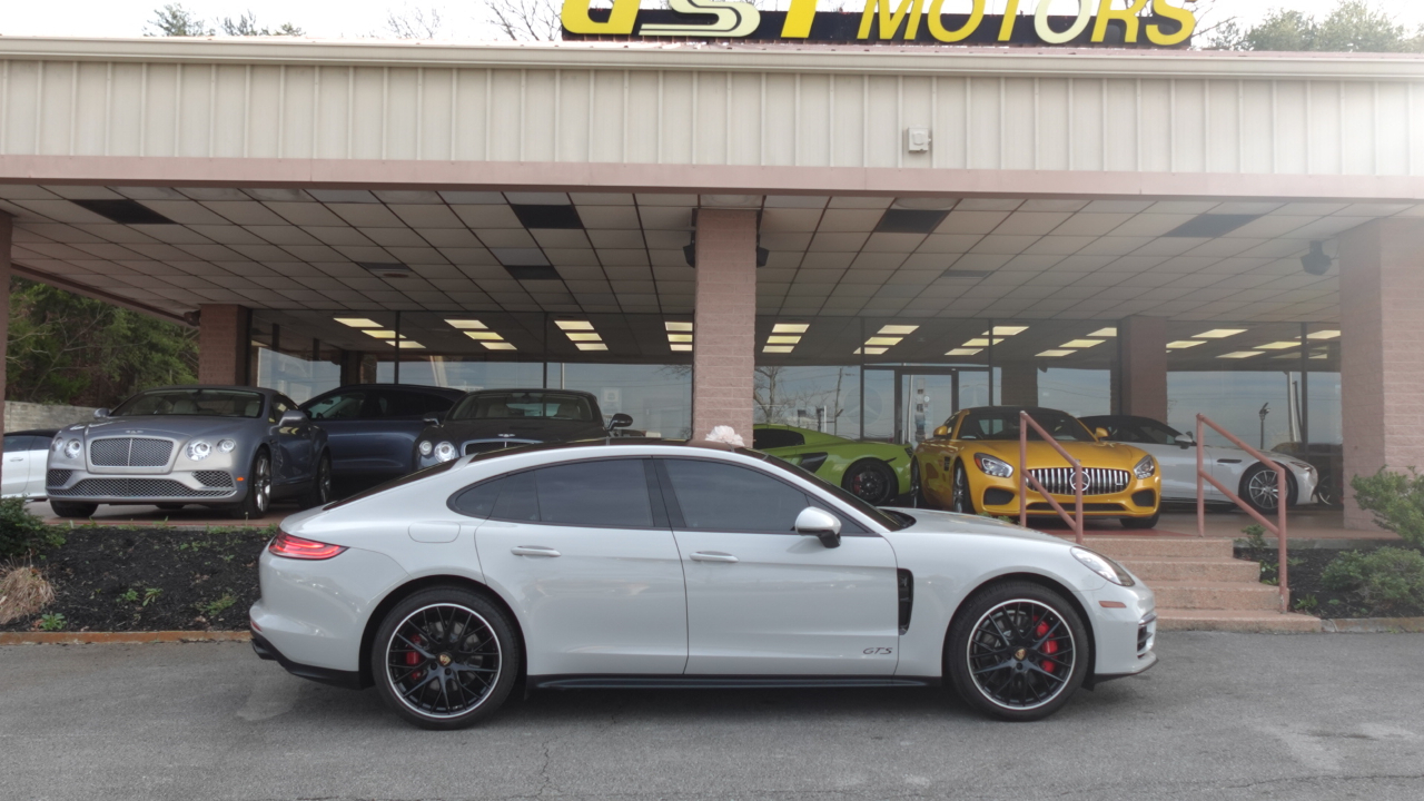 Porsche Panamera GTS 2022