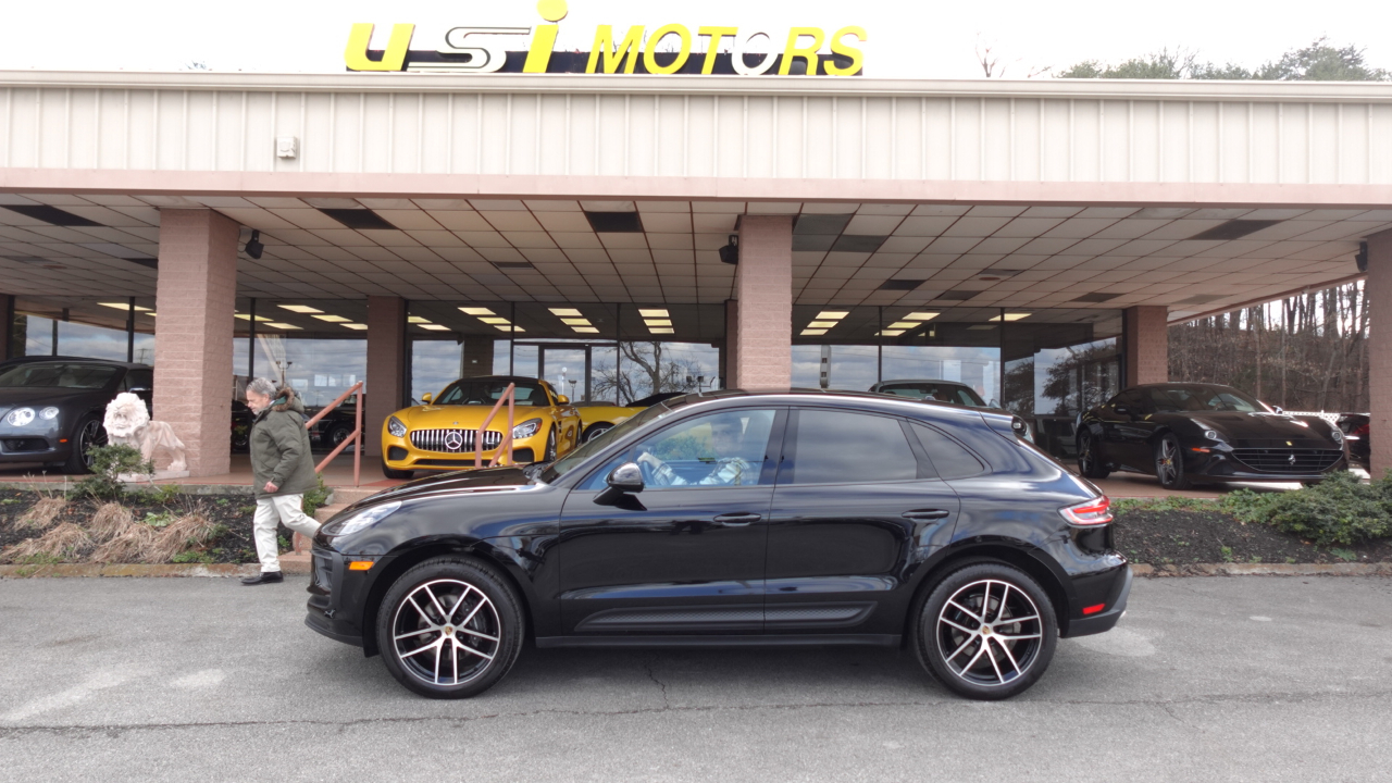 Porsche Macan Base 2023