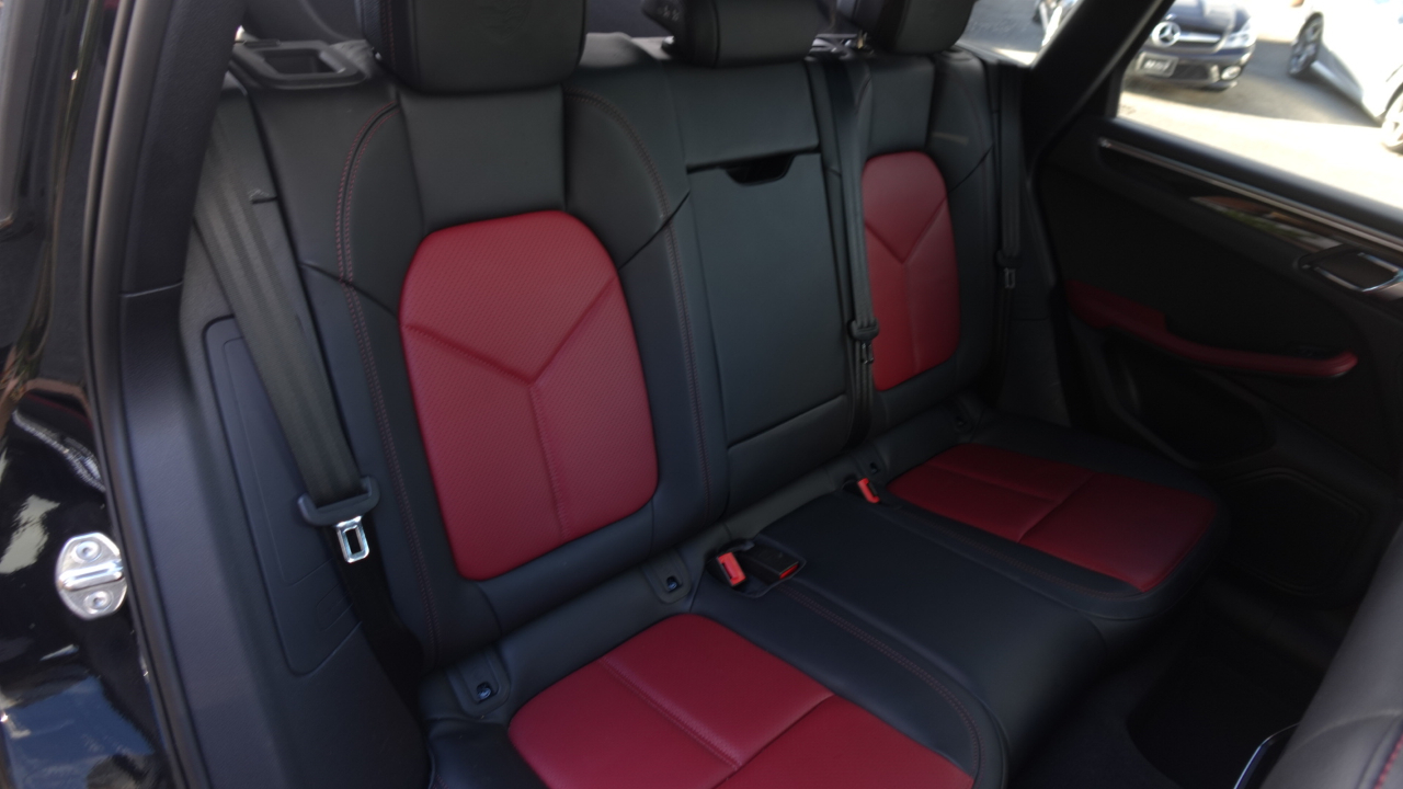 Porsche Macan Base 2023