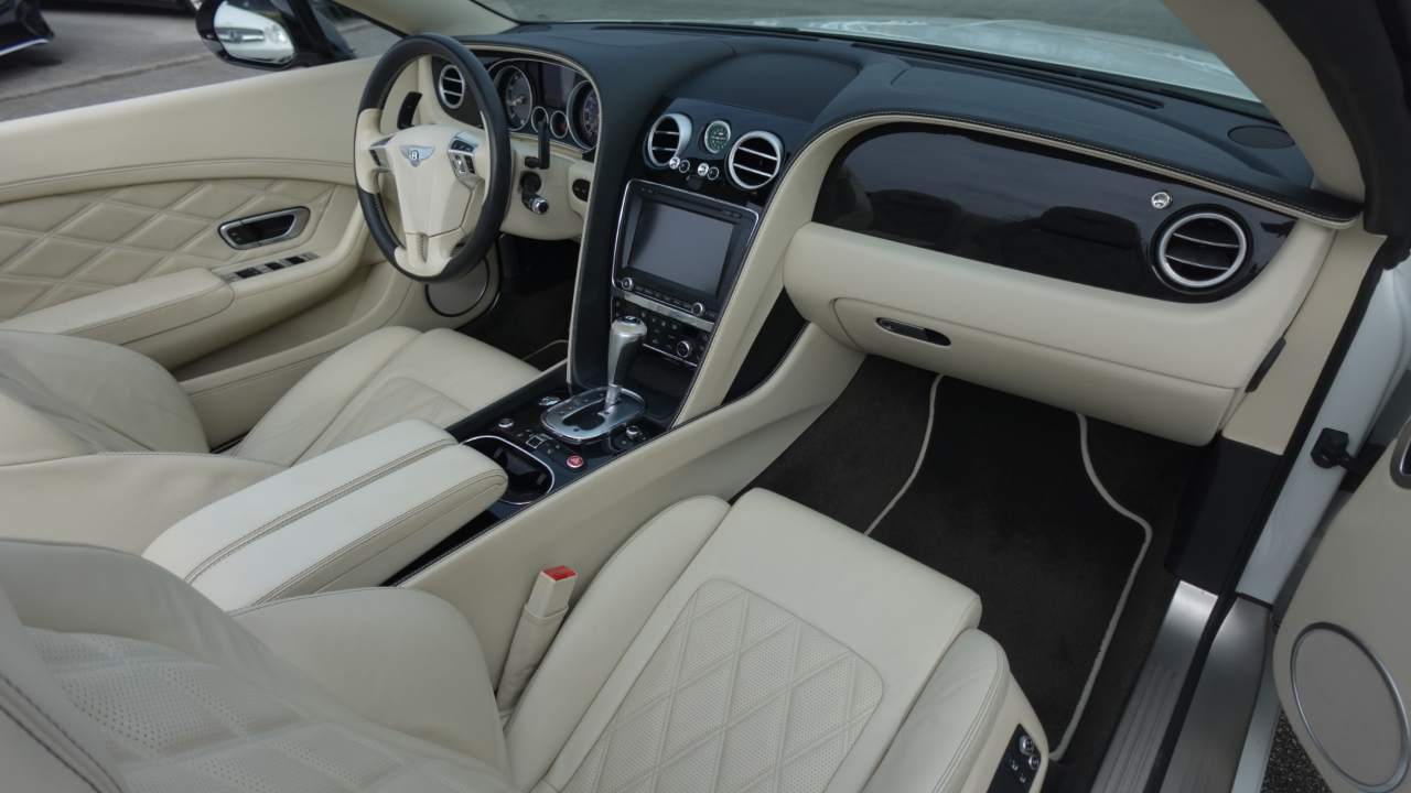 Bentley Continental GTC V8 2015