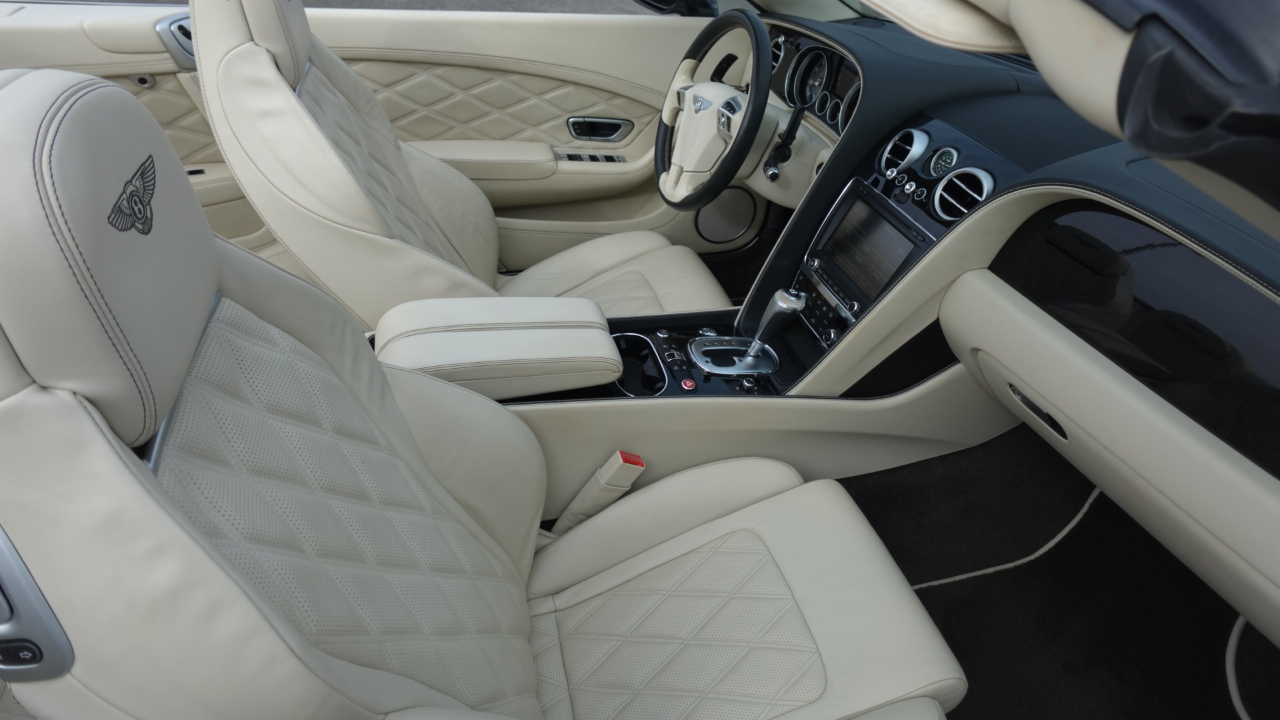 Bentley Continental GTC V8 2015