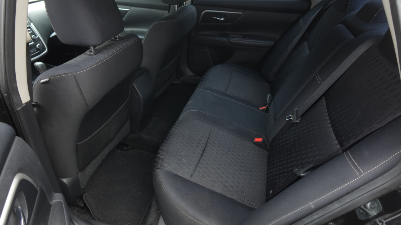 Nissan Altima 2.5 SV Sedan 2017