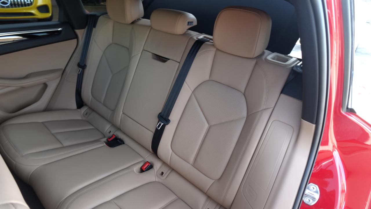 Porsche Macan Base 2023