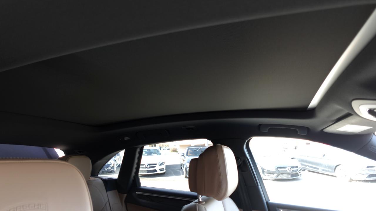 Porsche Macan Base 2023