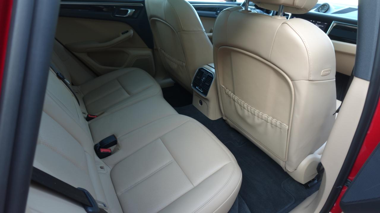 Porsche Macan Base 2023