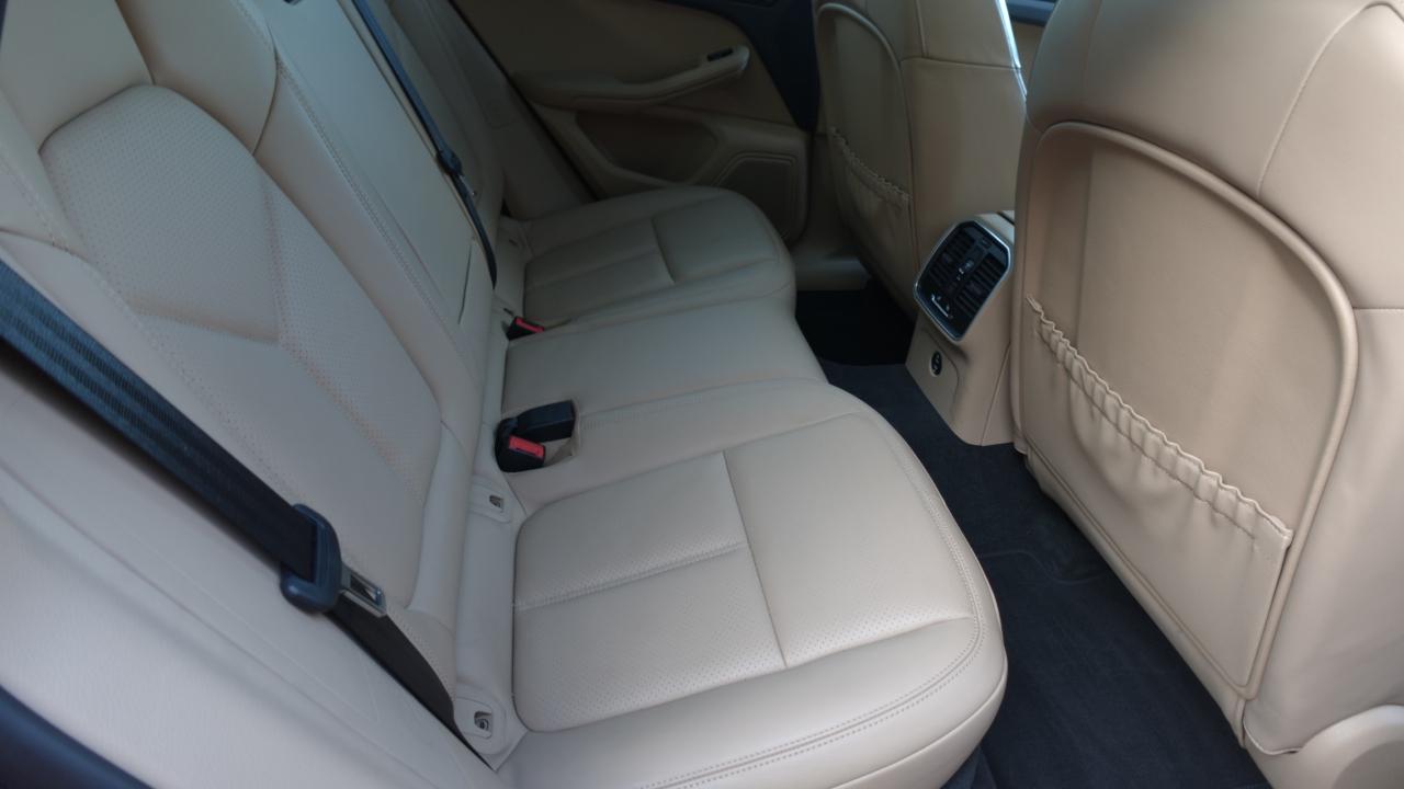 Porsche Macan Base 2023