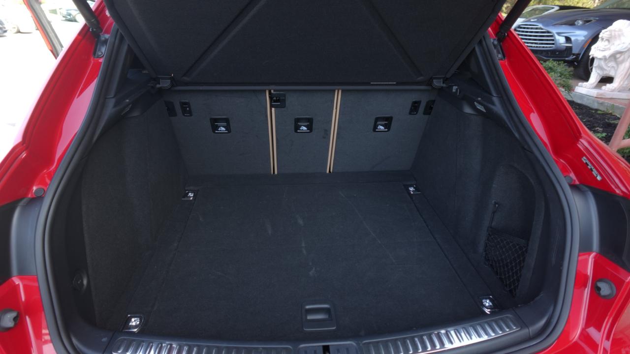 Porsche Macan Base 2023