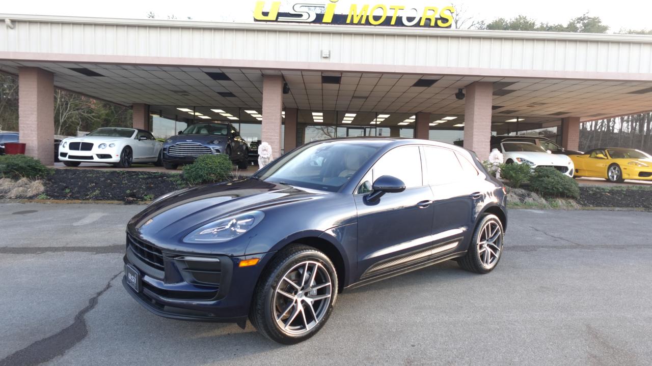 Porsche Macan Base 2022