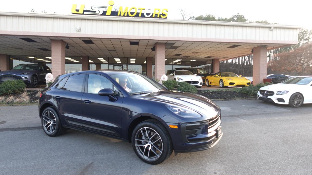 Porsche Macan Base 2022