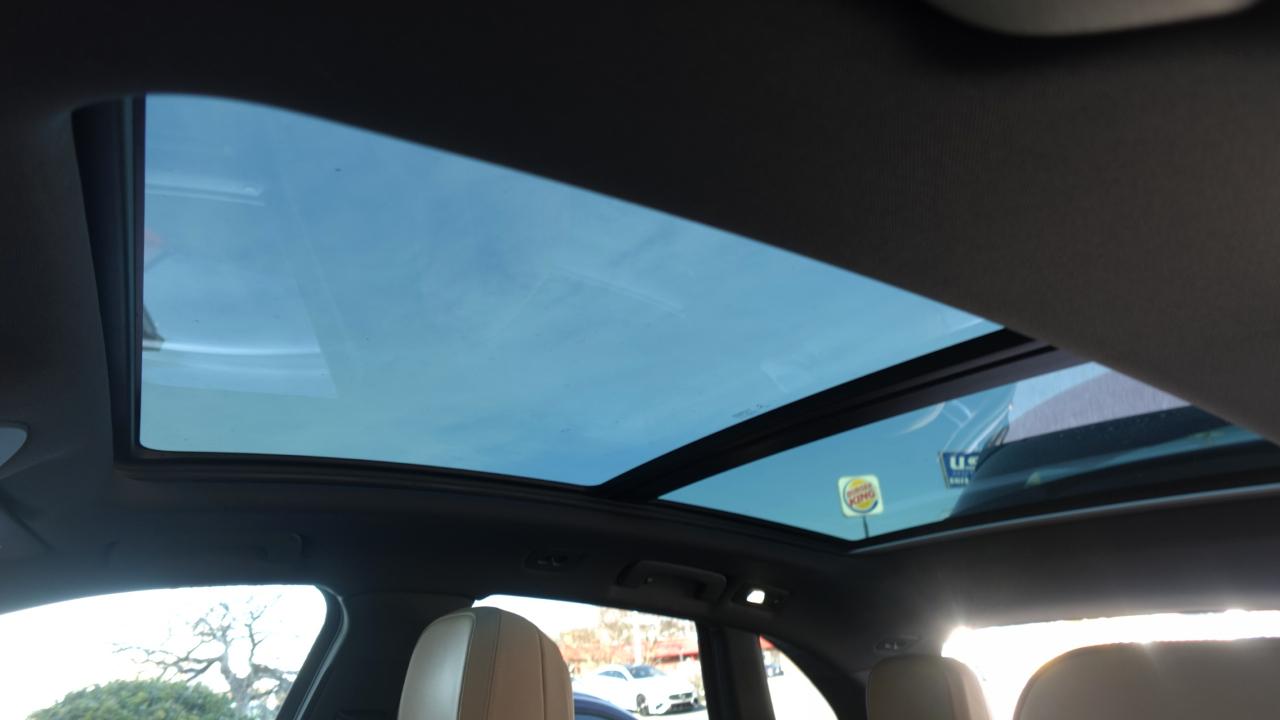 Porsche Macan Base 2022