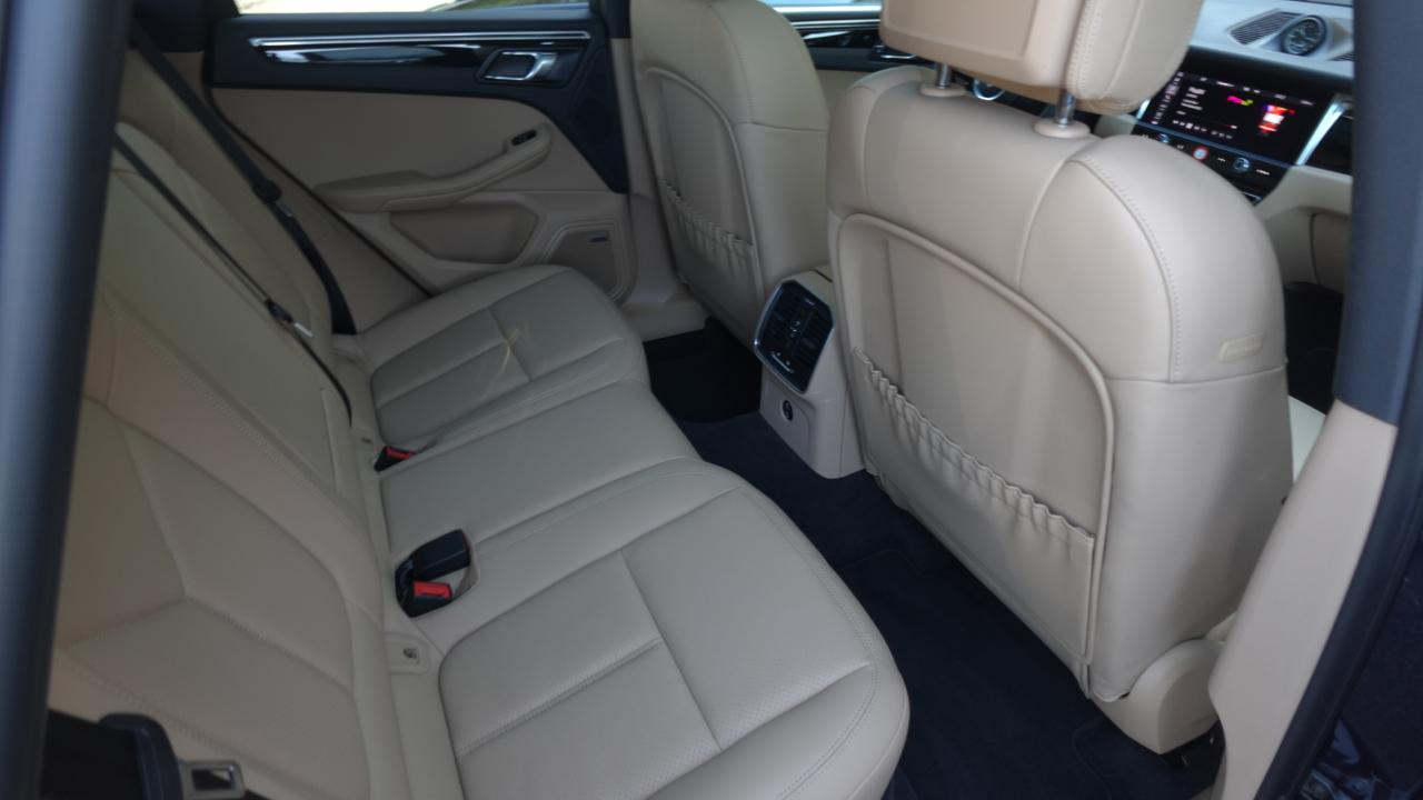 Porsche Macan Base 2022