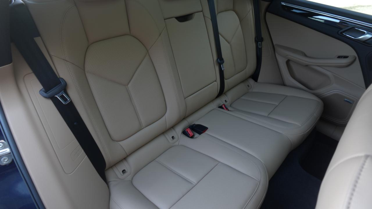 Porsche Macan Base 2022