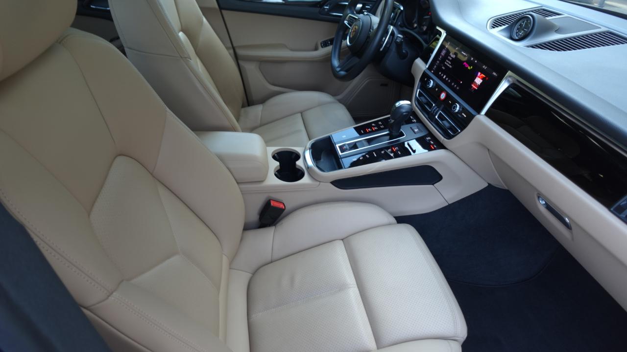 Porsche Macan Base 2022