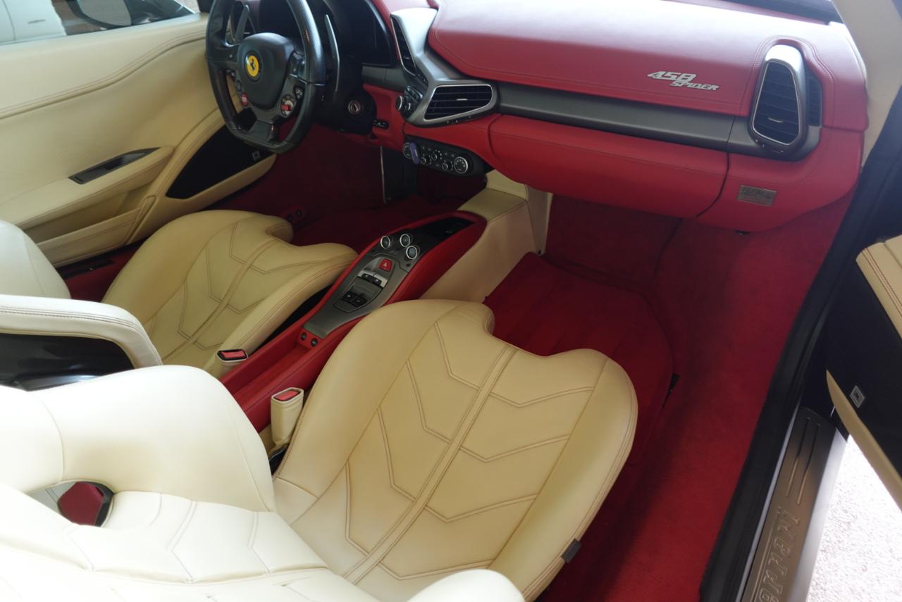 Ferrari 458 Spider 2012