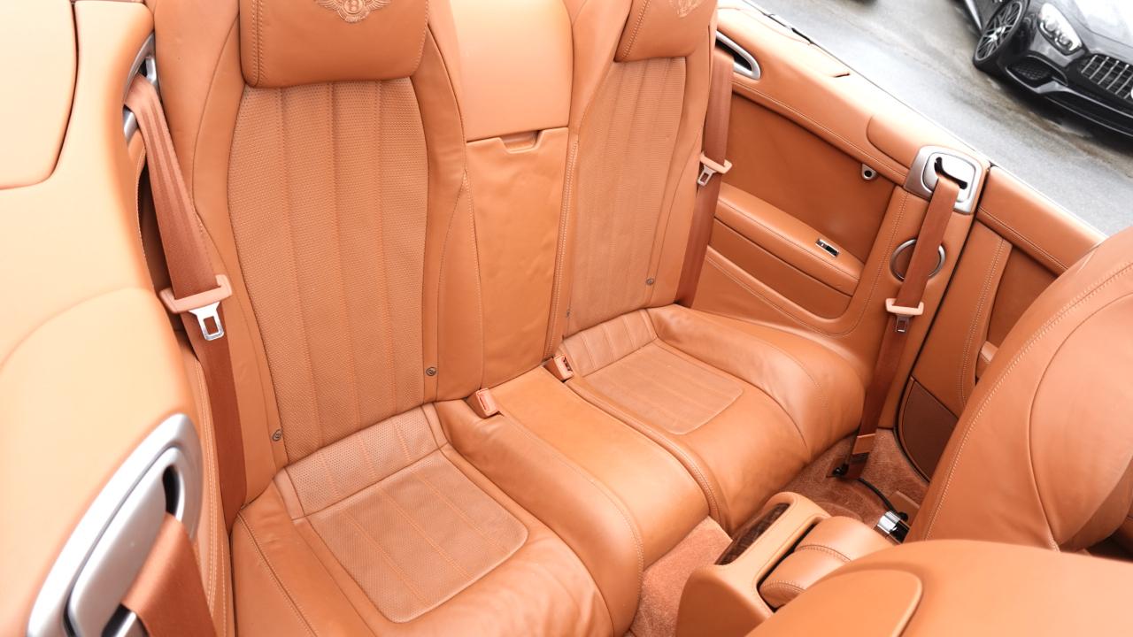 Bentley Continental GTC V8 2013