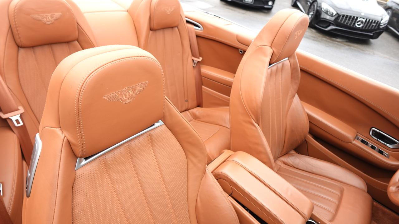 Bentley Continental GTC V8 2013